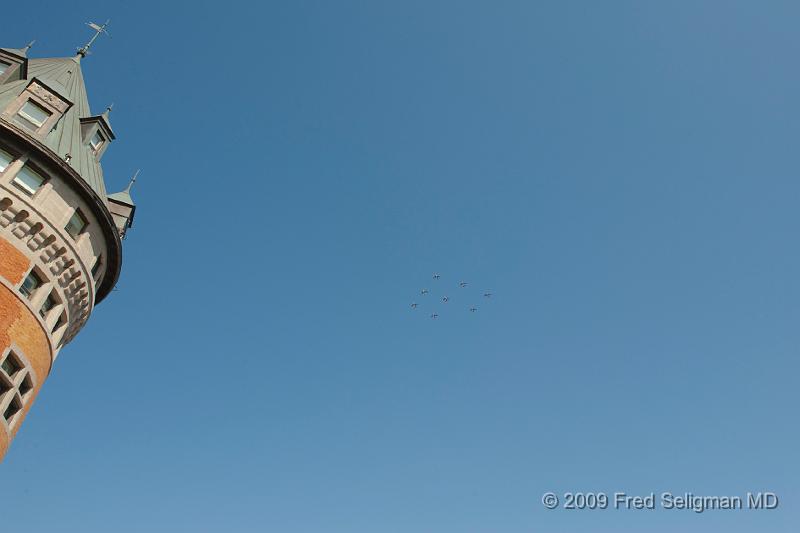 20090828_170219 D300.jpg - Practice aerial show by France Air Force.  Flying overhead Chateau Frontenac saying goodbye